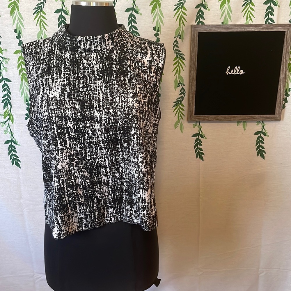 Size M Vince Camuto Shirt D2